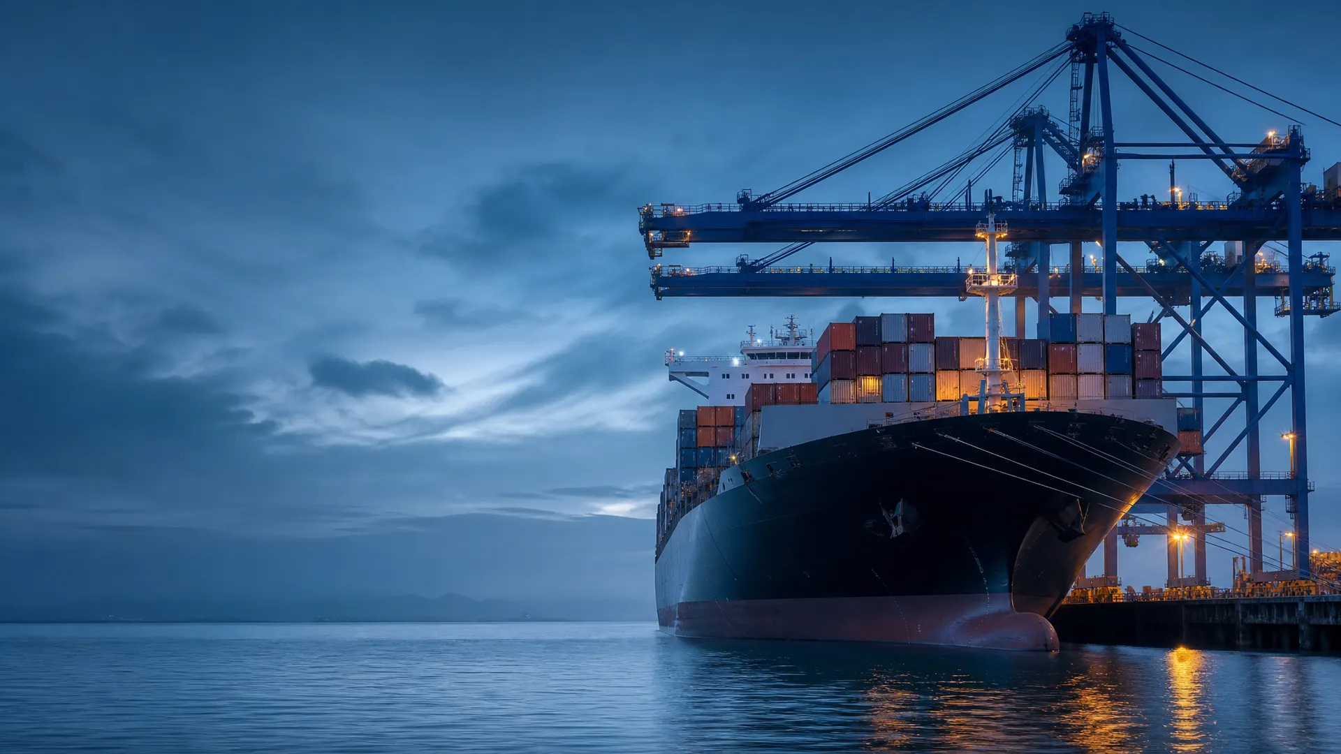 Ocean freight, made certain. Coordinate FCL, LCL, special containers, and project cargo through one accountable forwarding team.